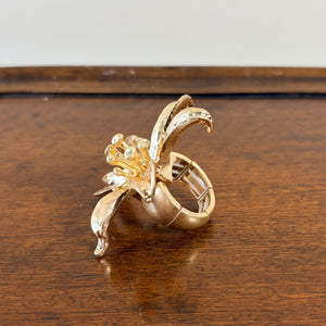 Briar - oversized metal flower cocktail ring