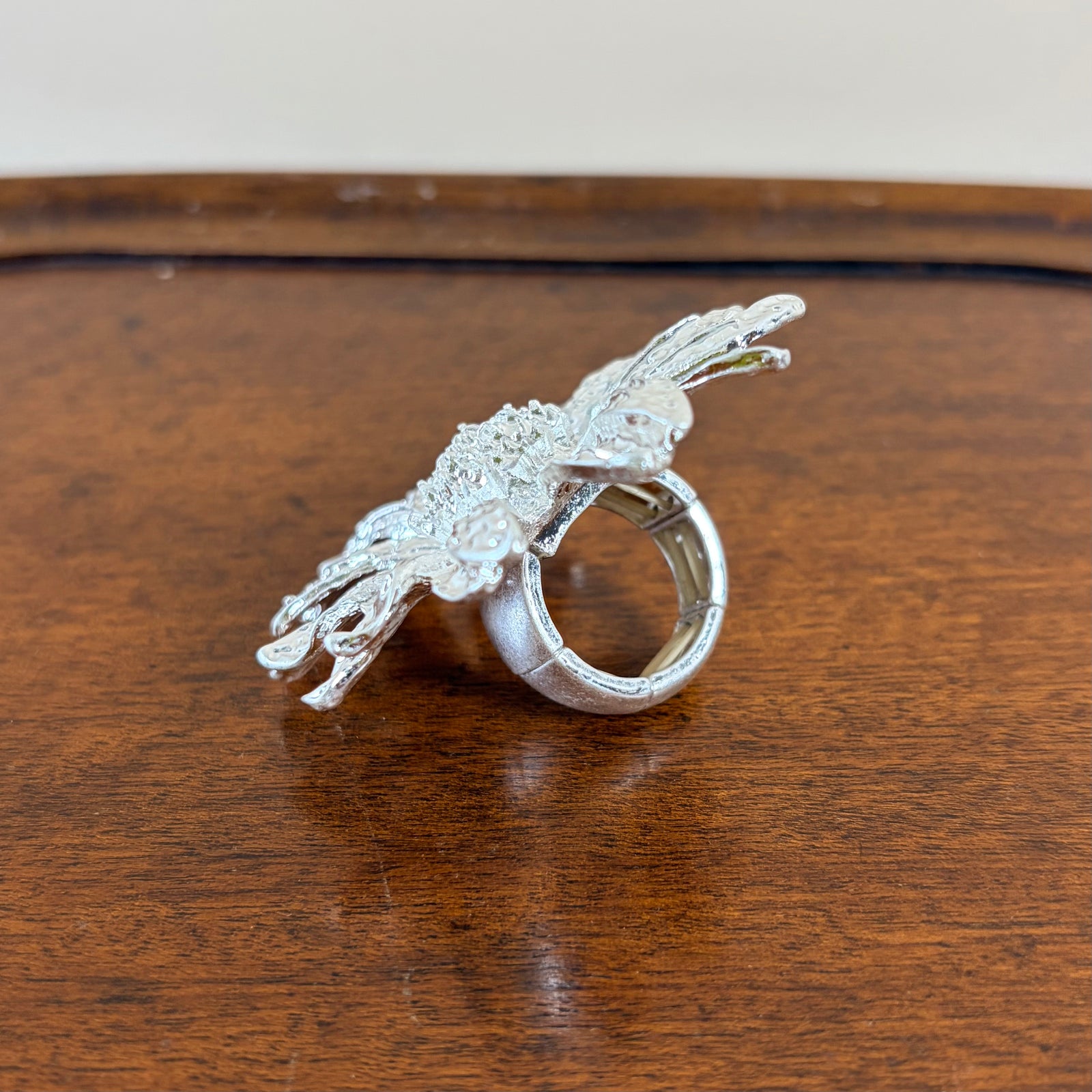 Georgia - oversized metal flower ring