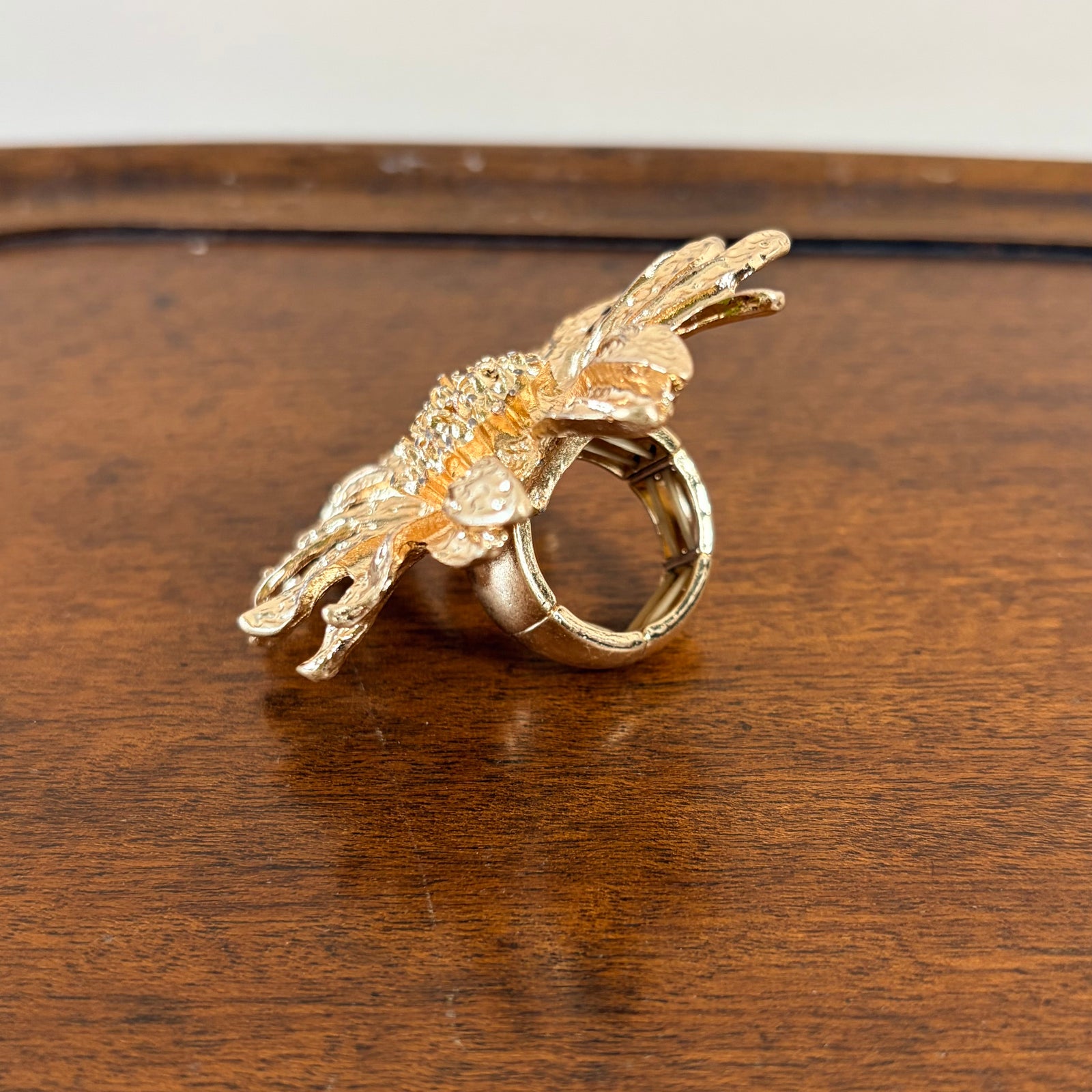 Georgia - oversized metal flower ring