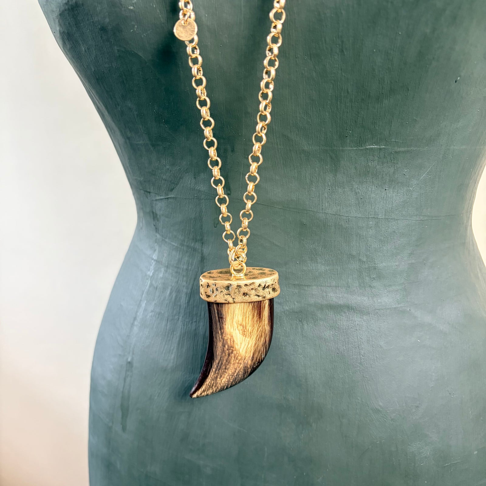 Nyx - long chain necklace with horn pendant
