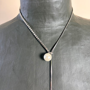 Bunny - adjustable steel necklace with crystals and ball pendant