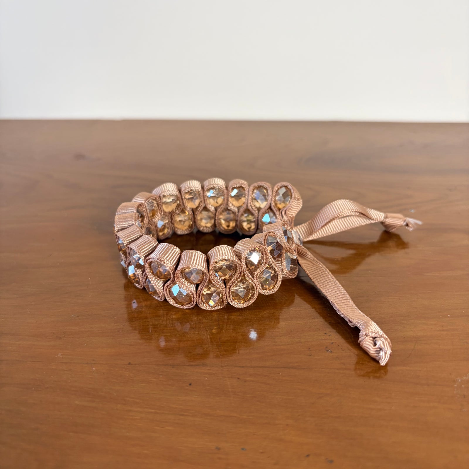 Iridescent bead and ribbon slider bracelet 'DAWN'