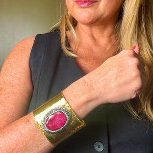 Handmade brass gemstone cuff bracelet 'MARGUERITE'