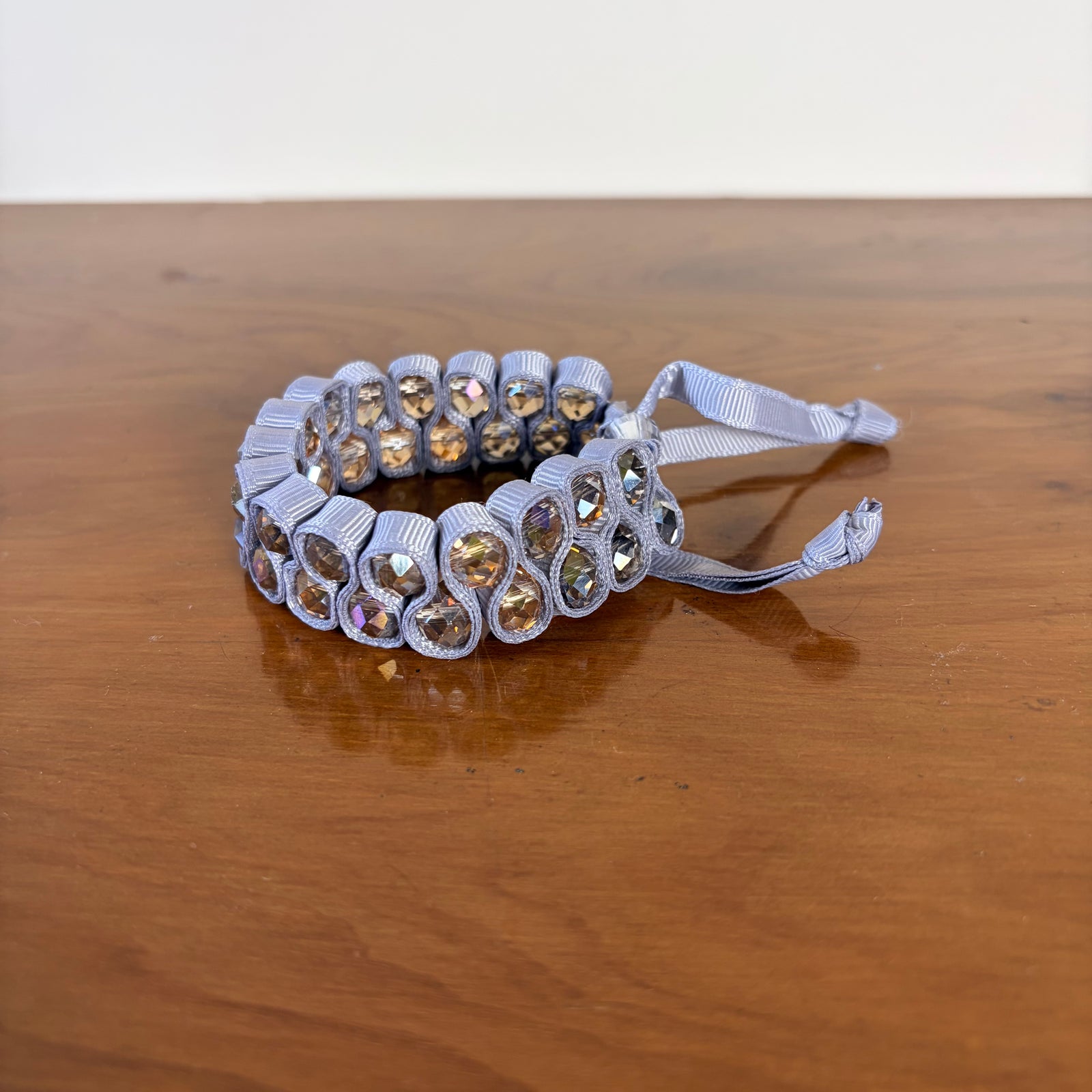 Iridescent bead and ribbon slider bracelet 'DAWN'