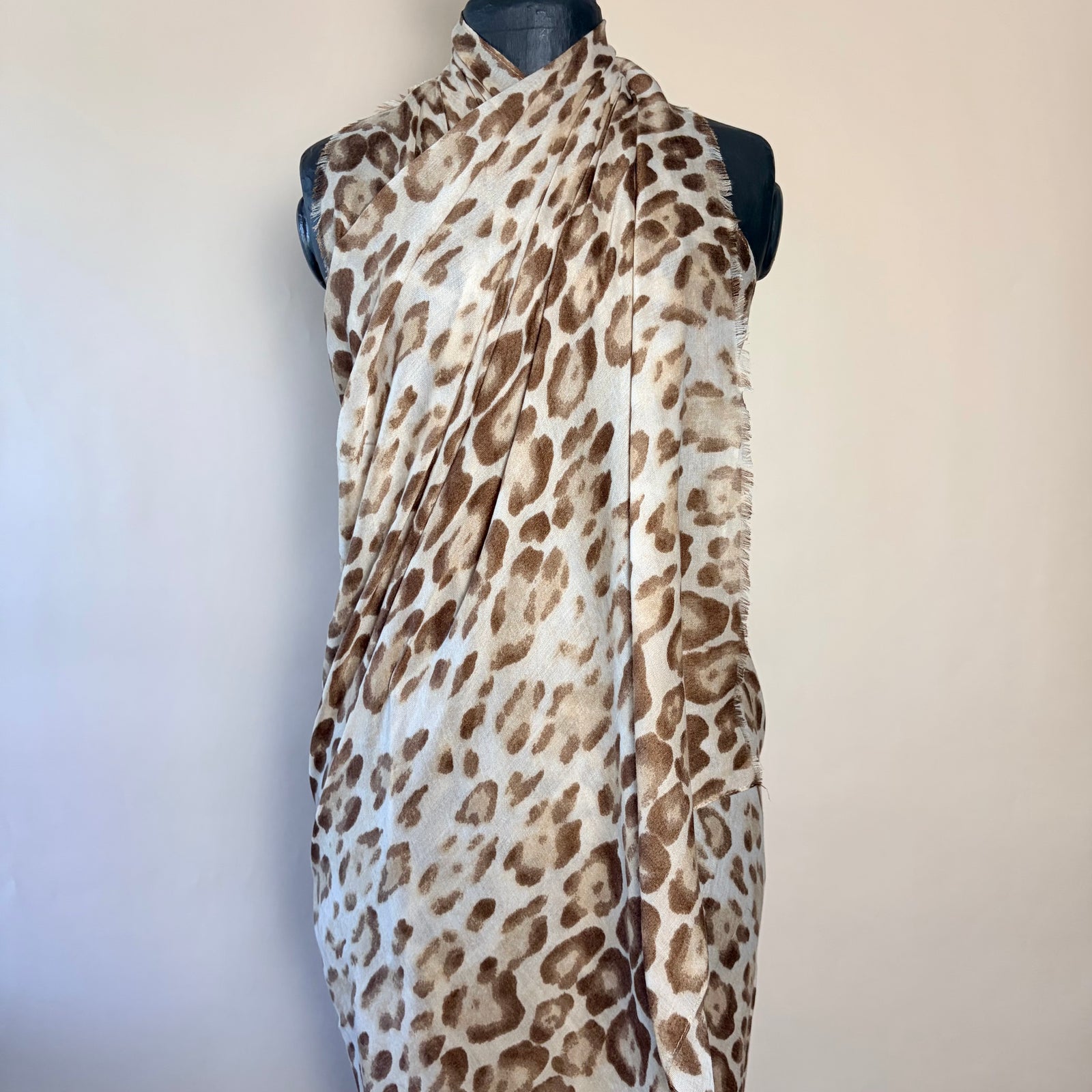 Lightweight leopard print scarf/sarong 'SALCOMBE'