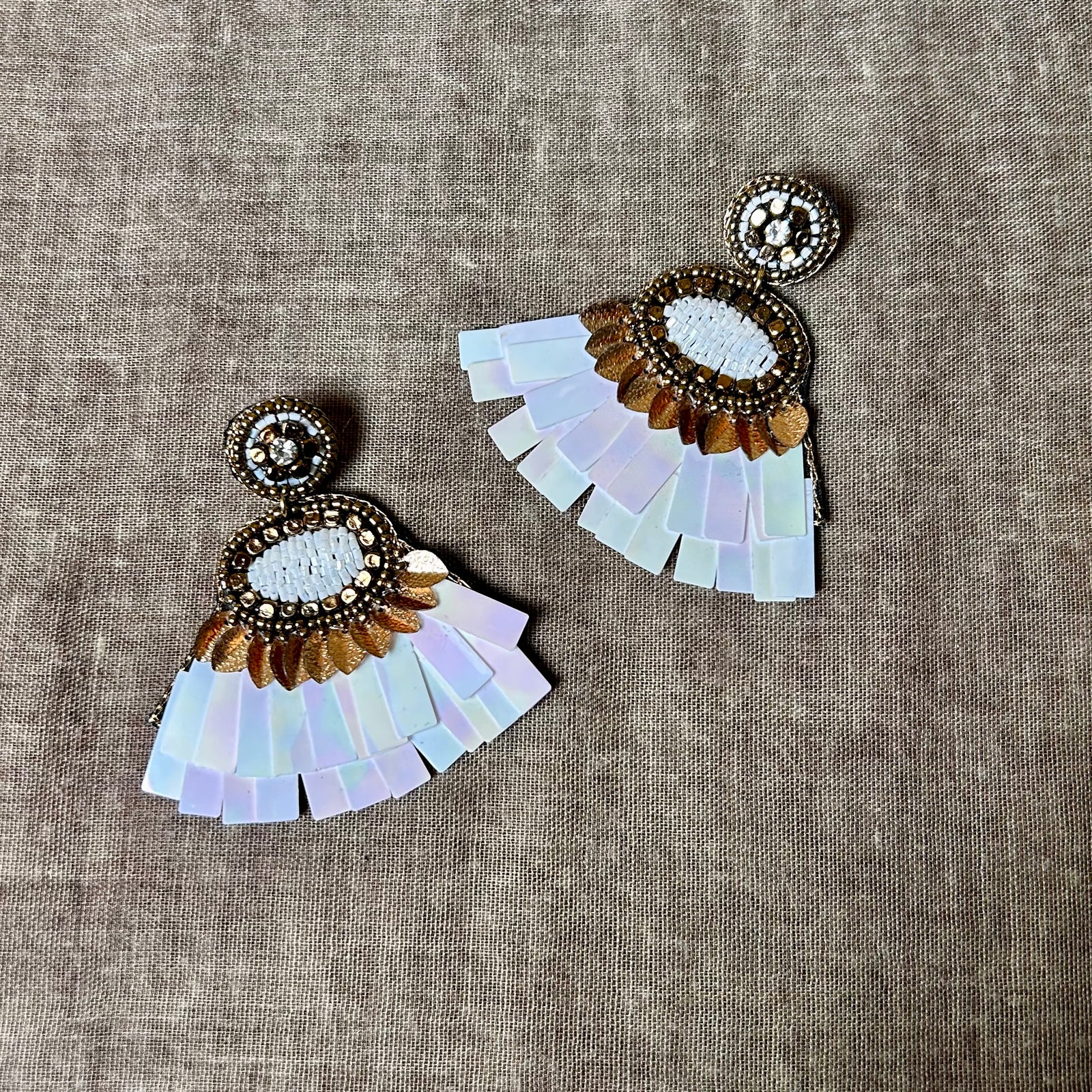 Sequin fan dangle earrings 'ATHENA'
