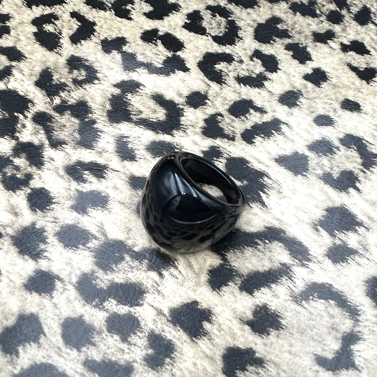 Daisy - resin cocktail ring