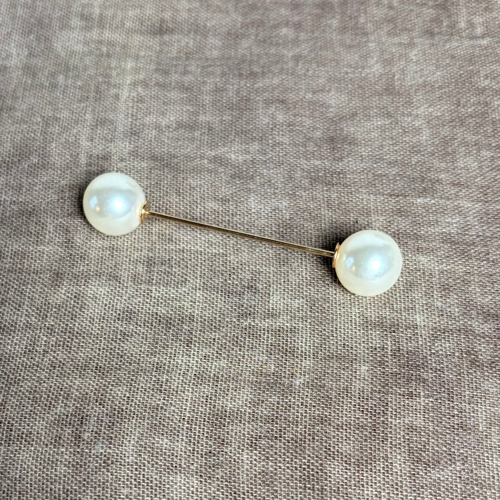 Pearl pin brooch 'ARTEMIS'