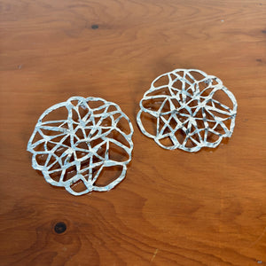 Large filigree disc statement earrings 'CAPUCINE'