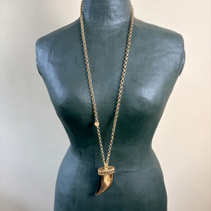 Nyx - long chain necklace with horn pendant