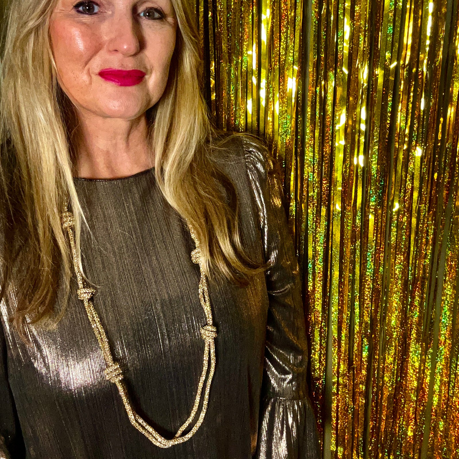 Long crystal knot statement necklace 'MOTSI'