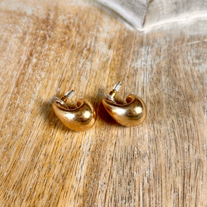 Thea - small matt metal teardrop stud earrings