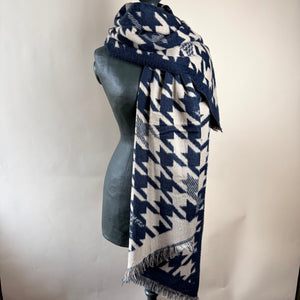 Diagonal houndstooth print reversible wool blend scarf 'RYE'