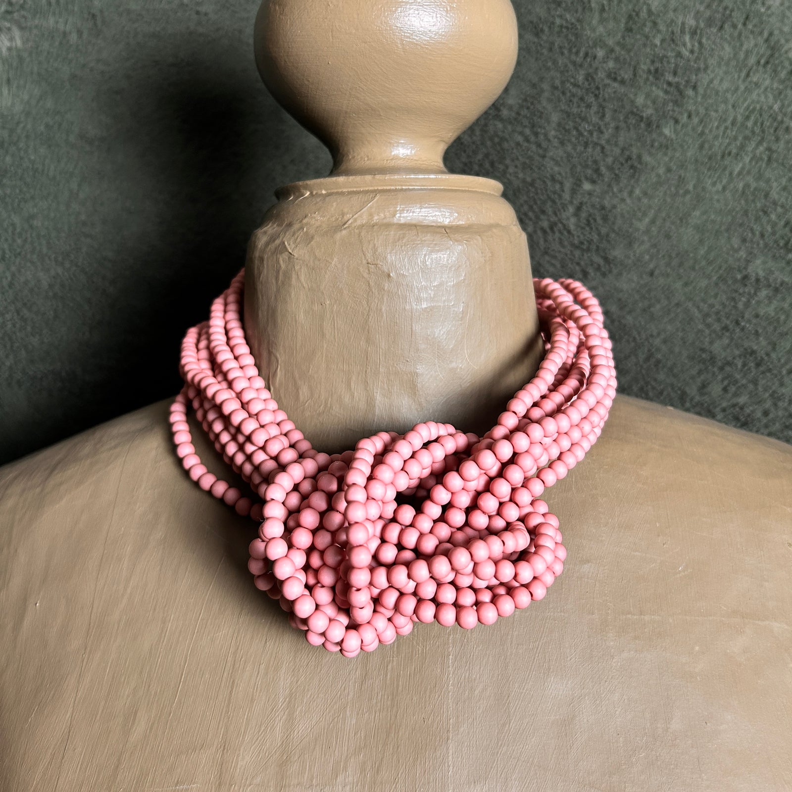 DOREEN resin bead knot choker necklace
