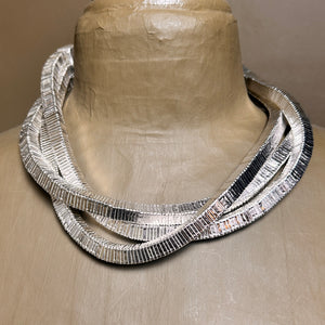 Triple metal chain choker necklace 'JOANIE'